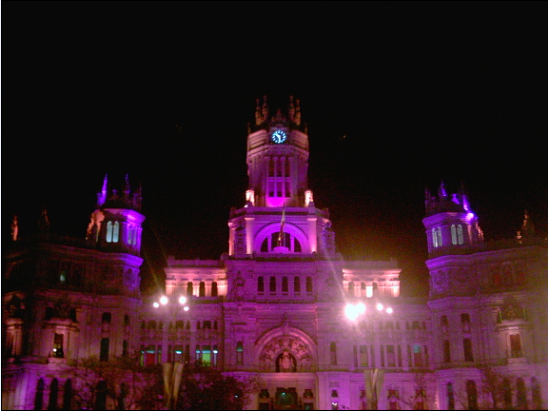 El palacio de comunicaciones en rosa.bmp